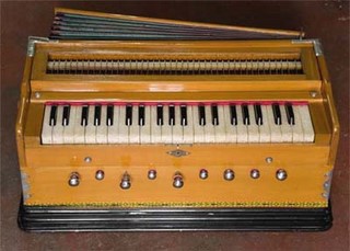 Standard  3.1/2 octave Old Harmonium - approximately 2 years old